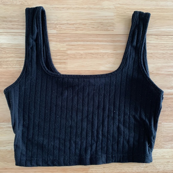 Cropped Tank Top Set - Picture 2 of 3